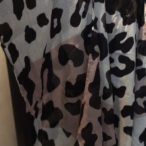 Leopard Print Kimono - Picture 2 of 4